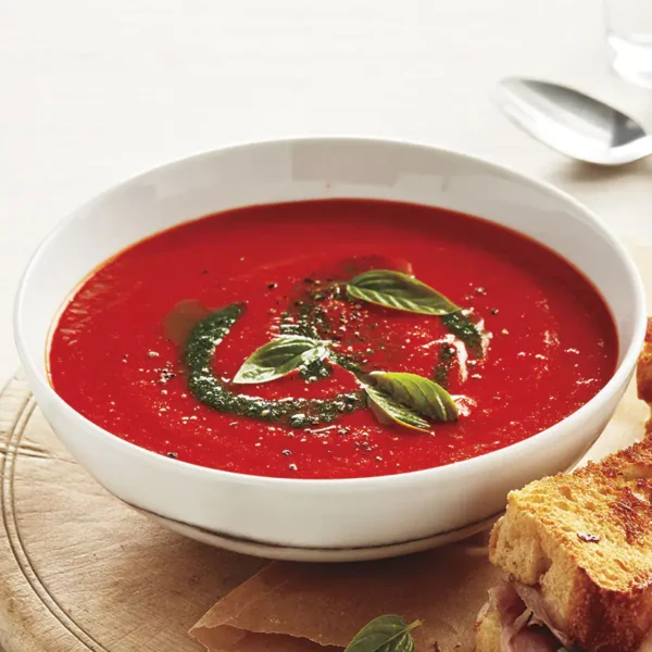 Potage à la tomate et au poivron pour une thyroïde en santé